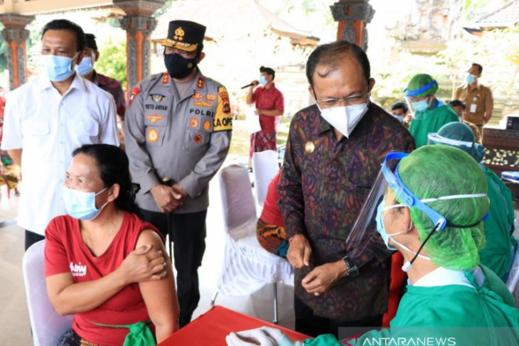 Gubernur Bali apresiasi inovasi vaksinasi