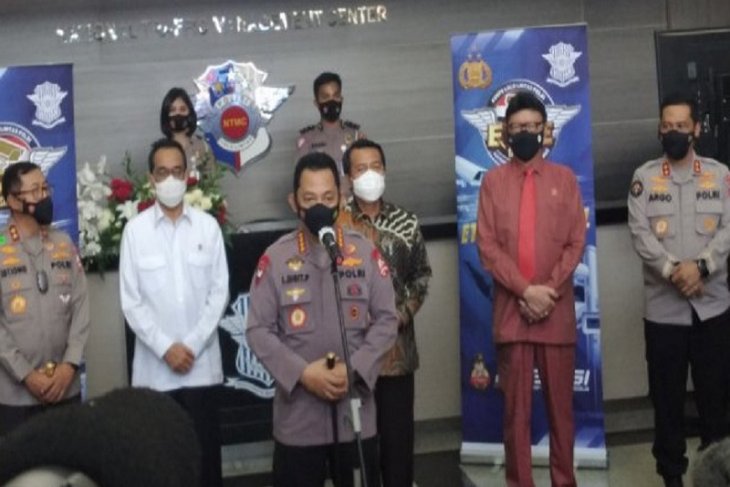Termasuk delapan titik di Polda Jambi, Kapolri resmikan tilang elektronik nasional