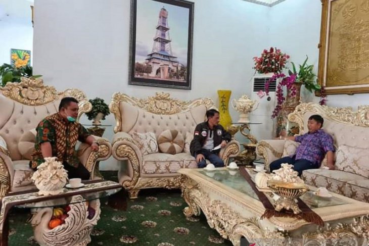 Pemkab Gorontalo-Minahasa Tenggara bahas kerja sama pertanian