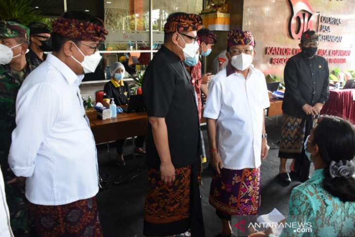 Pemkot Denpasar dukung maksimalkan vaksinasi COVID-19 ke pelayanan publik