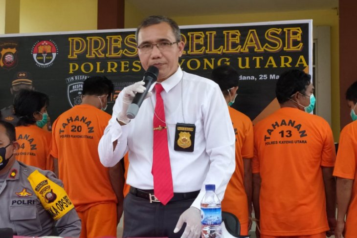 Polisi bekuk pencuri di warung sembako Teluk Batang