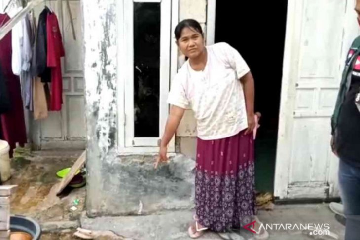Heboh, bayi berkelamin perempuan ditemukan di halaman rumah warga Bekasi (video)