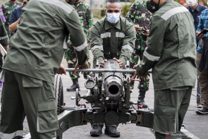 Kegiatan siswa Pusdik Peralatan Kodiklat TNI AD - ANTARA News