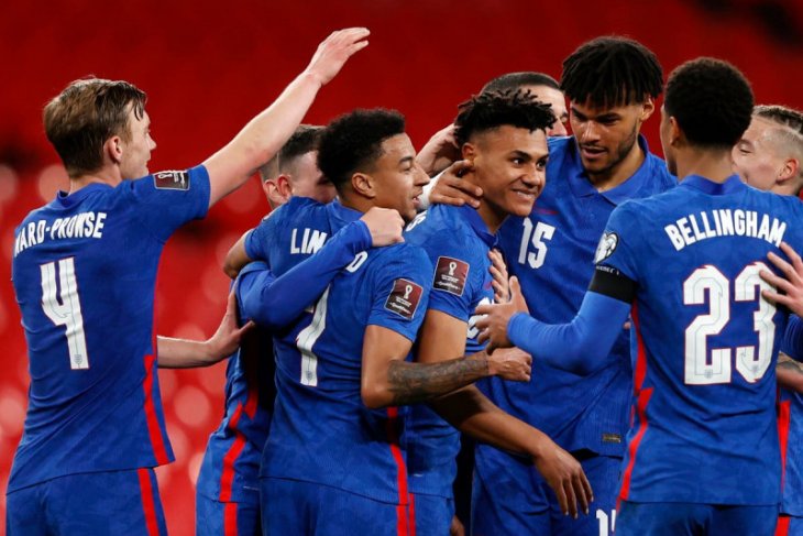 Inggris menang meyakinkan 5-0 atas San Marino