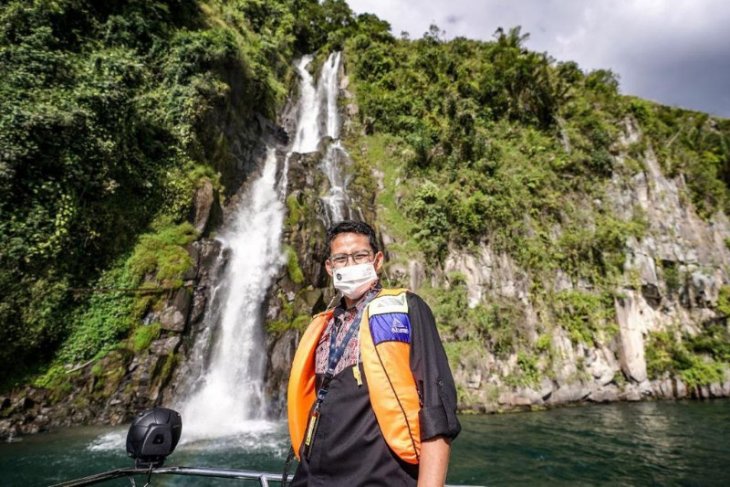 Menparekraf gandeng Komisi X peningkatan kompetensi SDM Parekraf Toba