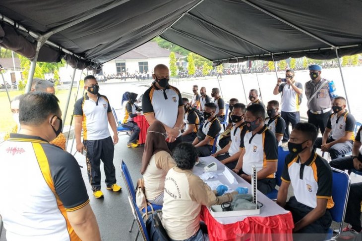 Vaksinasi COVID-19 personel Polda Maluku dilaksanakan tiga hari