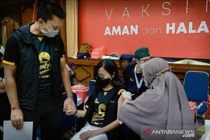 Persebaya tuntaskan suntikan vaksin dosis pertama untuk manajemen dan pemain