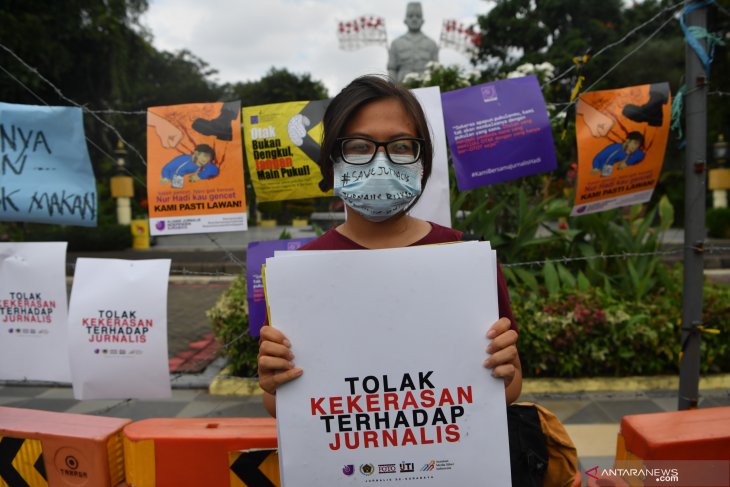 Aksi Solidaritas Jurnalis Surabaya