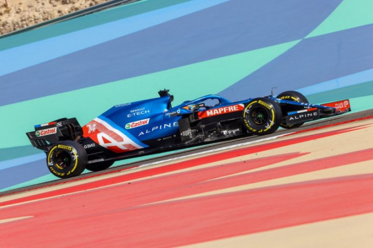 Bungkus sandwich penyebab Fernando Alonso gagal finis di Bahrain