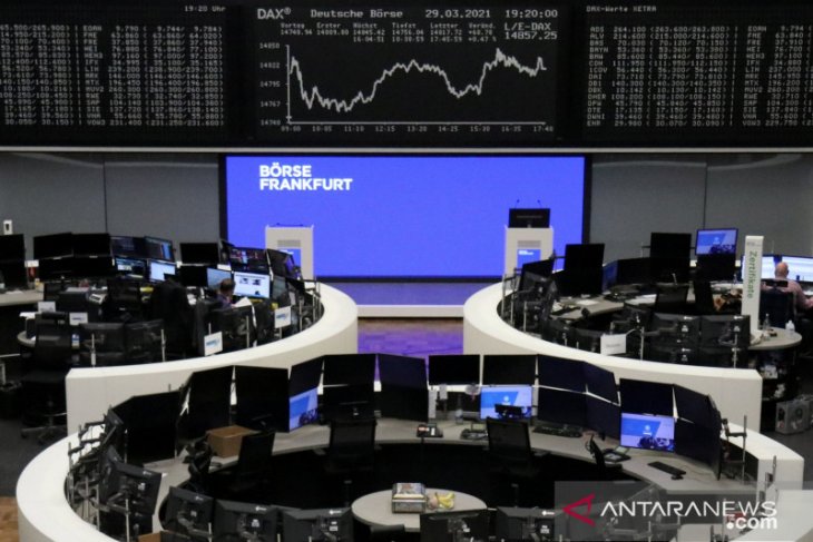 Indeks saham Jerman DAX 30 merosot 0,24 persen jadi 15.176,36 poin
