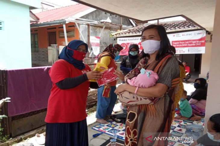 SIBAT PMI beri edukasi kesehatan masyarakat Cisarua