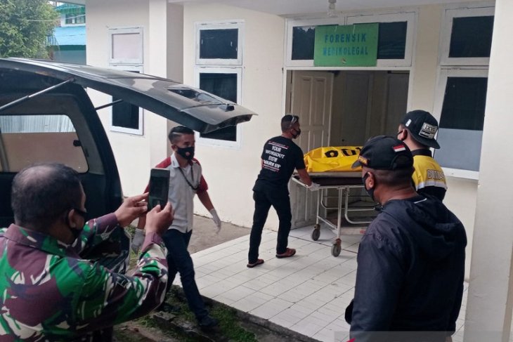 Polresta Pulau Ambon lidik identitas jasad wanita ditemukan di laut