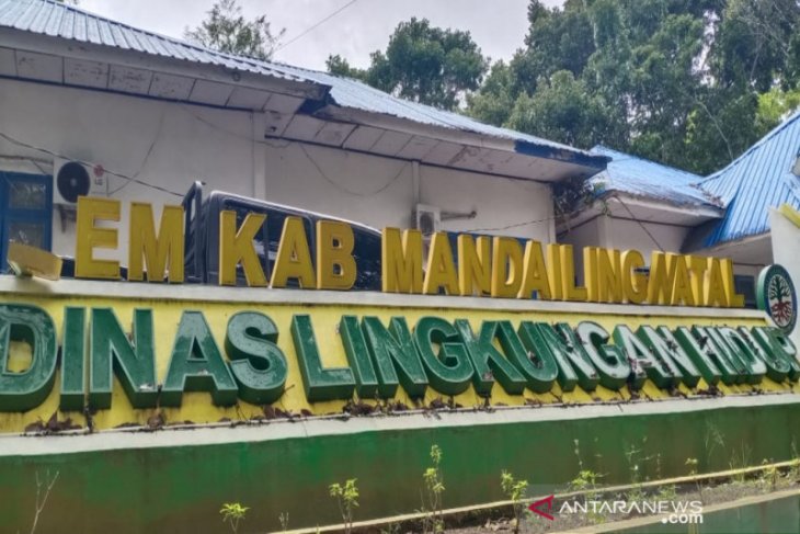 Terkait hama lalat di Sikapas, Camat minta DLH lakukan analisis lingkungan