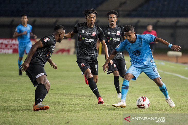 Madura United VS Persela Lamongan Imbang 