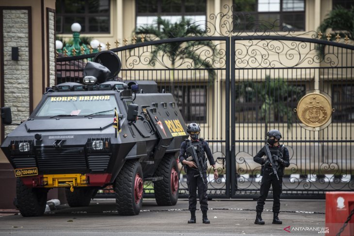 Pelaku terorisme di Mabes Polri masuk lewat pintu belakang