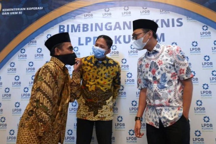 LPDB-KUMKM salurkan dana bergulir syariah kepada 23 kopontren di Jatim
