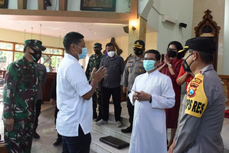 Wali Kota Kediri apresiasi pengamanan petugas di tempat ibadah