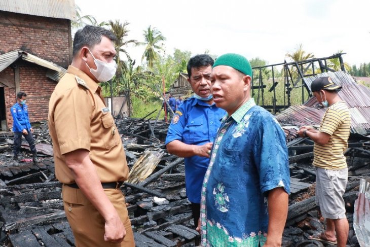Wabup Hairan jenguk korban kebakaran di Tungkal Ilir