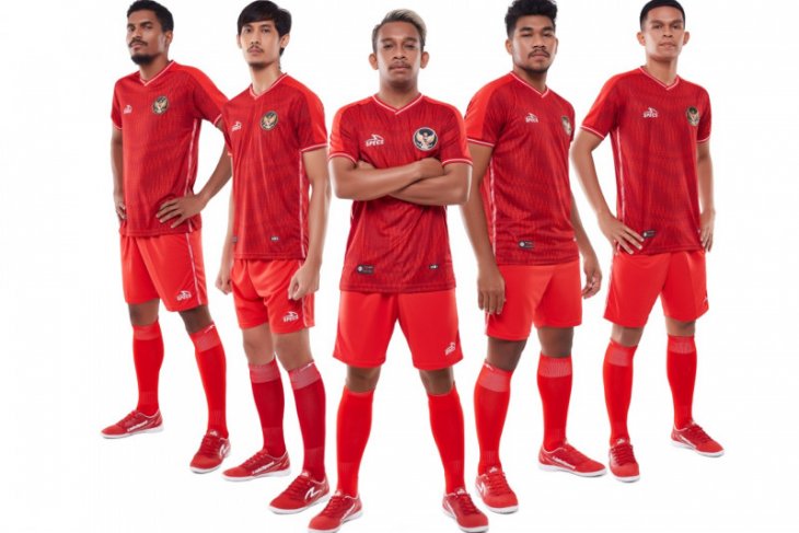 Specs meluncurkan kostum baru Timnas Futsal Indonesia