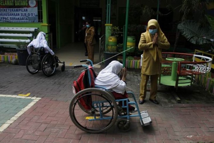 Simulasi pembelajaran tatap muka siswa YPAC