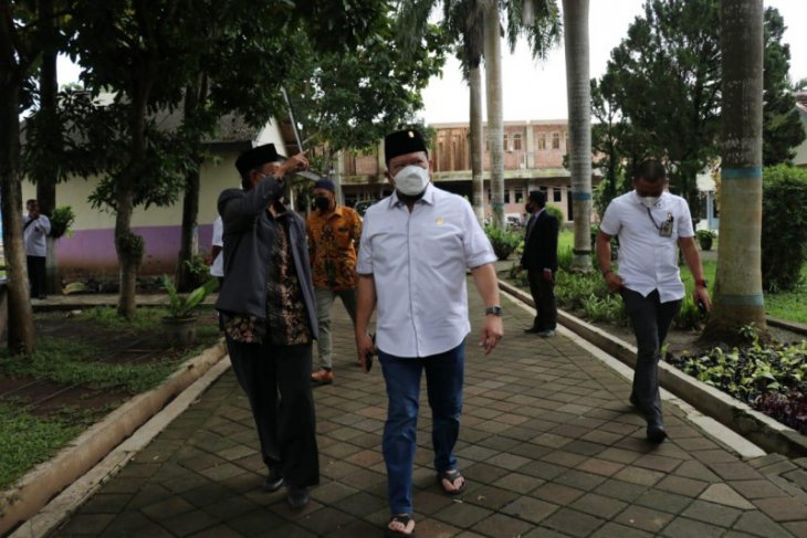 Ketua DPD RI apresiasi program OPOP di Jatim