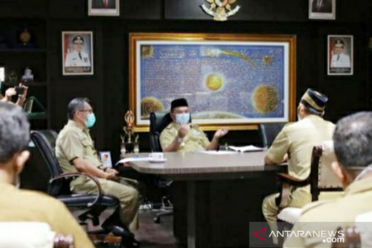Gubernur Erzaldi wawancarai tujuh calon kepala SMK di Babel