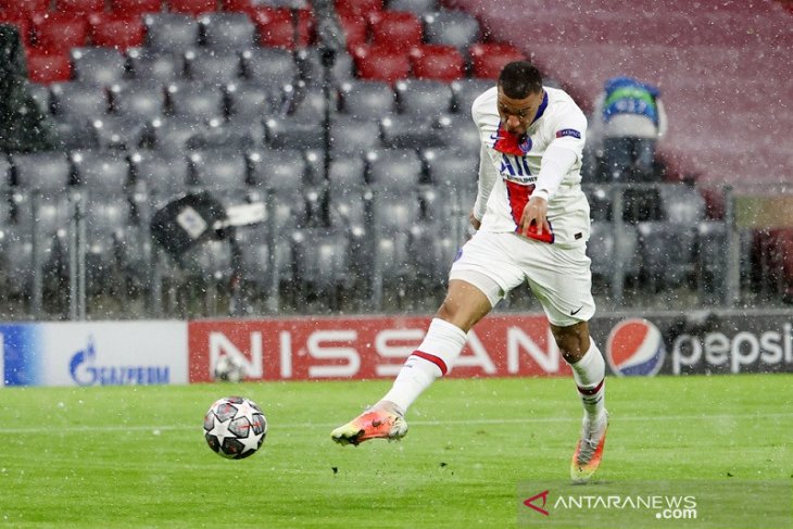 Kylian Mbappe ketagihan menjebol gawang Manuel Neuer