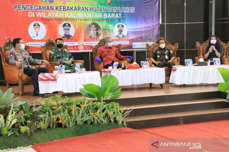 Kalbar kembangkan aplikasi asap digital atasi karhutla