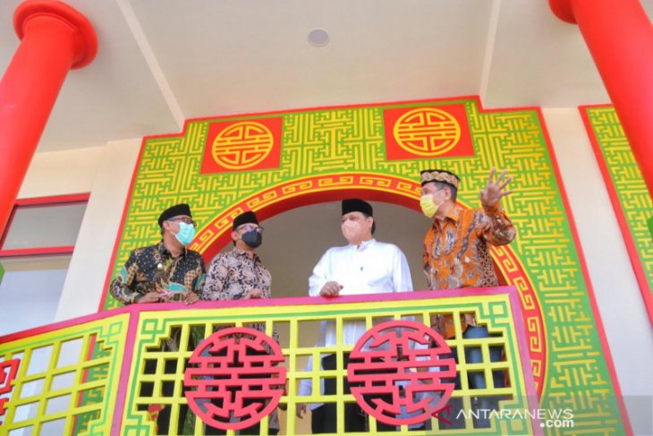 Airlangga Hartarto resmikan Masjid Jami Tine Tang beraritektur oriental