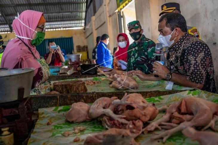 Pantau harga kebutuhan pokok jelang Ramadhan