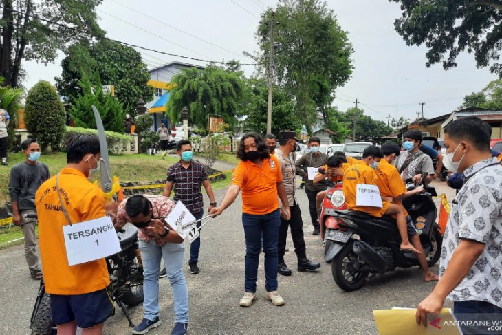 Rekontruksi pembacokan supporter futsal dikawal ketat polisi