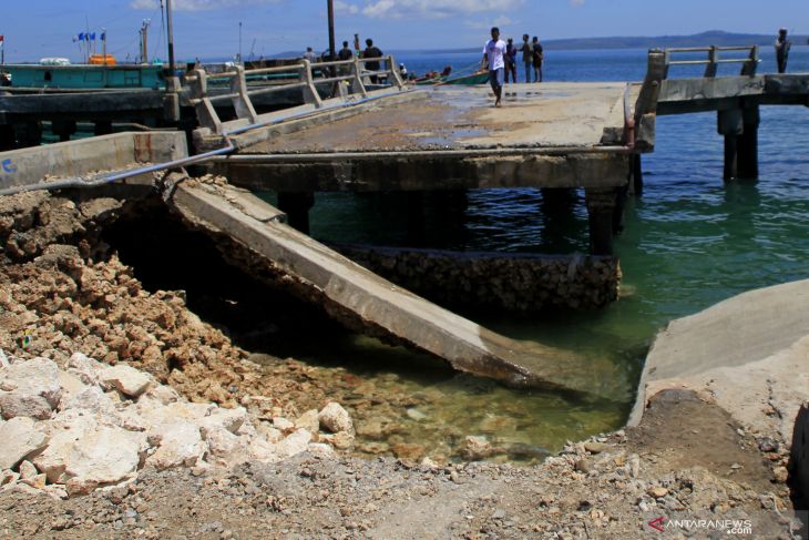 Sembilan jembatan di NTT ambruk akibat badai siklon Seroja