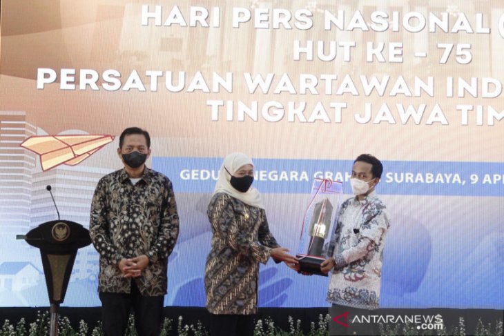 Fotografer ANTARA Jatim raih Piala Prapanca 2021