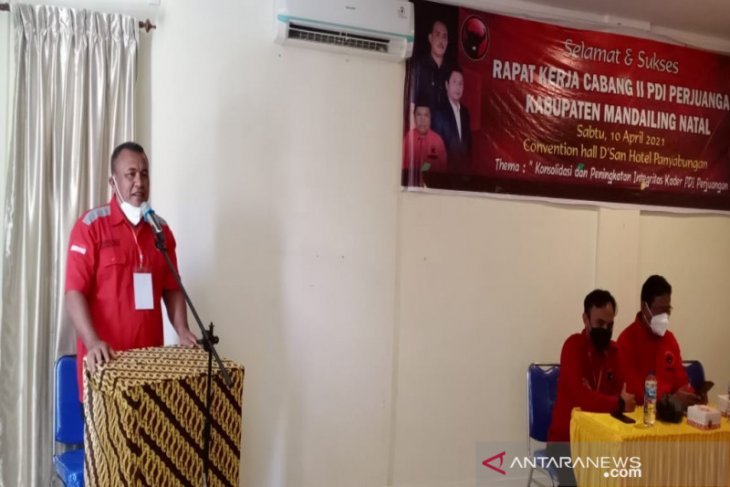 Rakercab PDIP Madina, dukungan kepada Dahlan - Aswin garis lurus