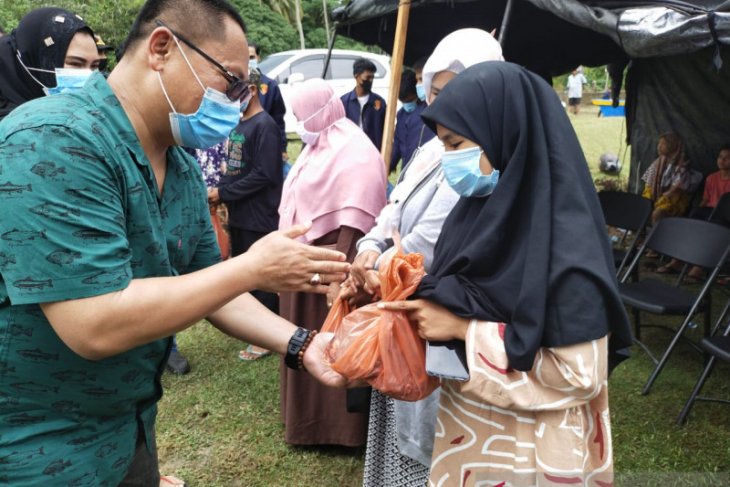 Polres bantu daging meugang untuk yatim piatu dan mualaf di Simeulue
