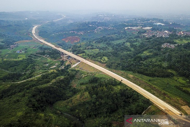 Proyek jalan tol Bocimi 