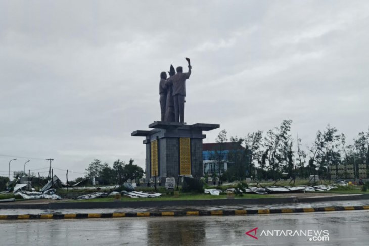 Telkomsel: 330 BTS di Kupang terganggu akibat Siklon Seroja