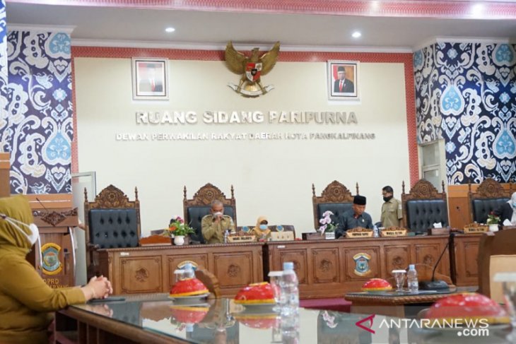 DPRD Pangkalpinang gelar Paripurna terkait tanggapan walikota atas tiga raperda