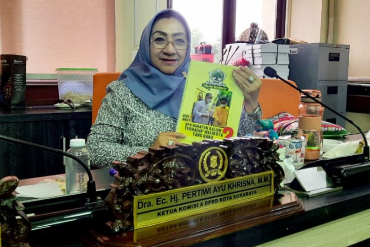 DPD Golkar Surabaya terbitkan buku kumpulan aspirasi warga