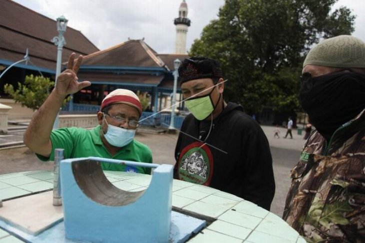 Jam Istiwa di Masjid Agung Solo