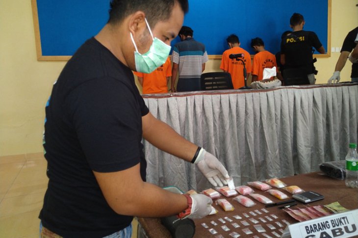 Tersangka pemasok narkoba tewas ditembak saat berusaha kabur