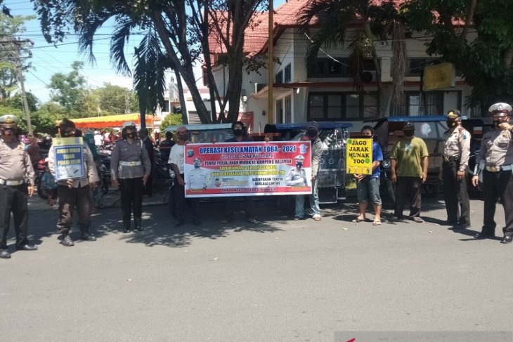 Operasi keselamatan Toba 2021, para abang becak di Sibolga dapat pengarahan