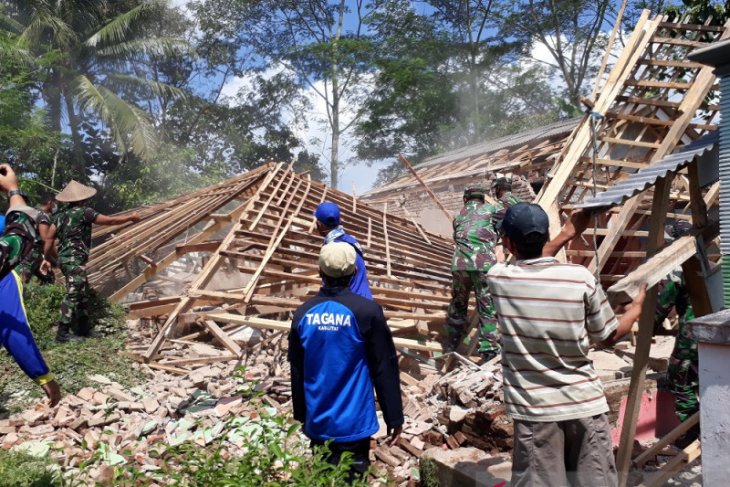 BPBD Blitar taksir kerugian akibat gempa capai Rp6,5 miliar