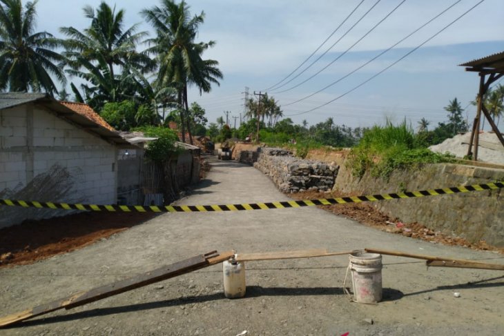 Pemkab bangun jalan alternatif di Desa Tanjung Burung Tangerang