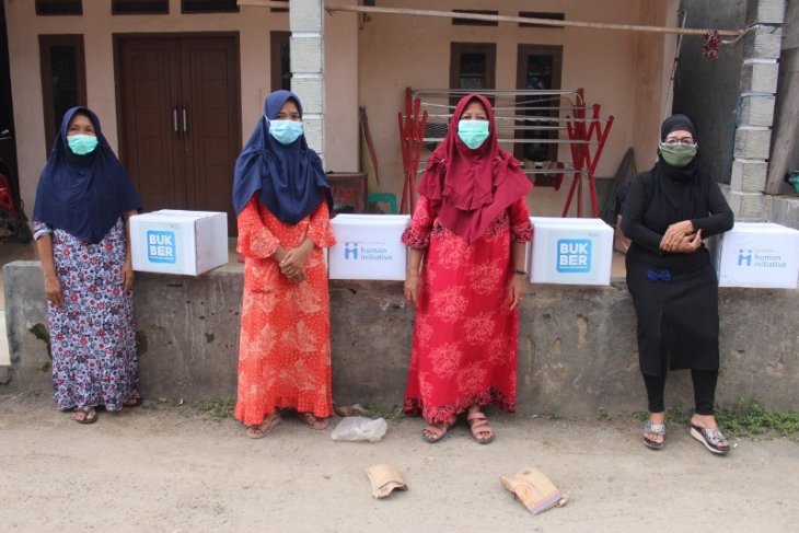 Human Initiative distribusikan paket makanan ke masyarakat