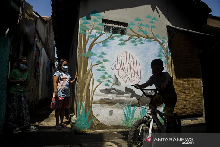 Kampung mural kaligrafi di Bandung 