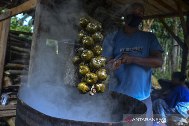 Pengolahan buah kolang kaling 