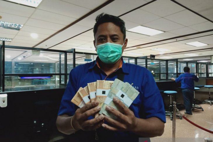 Masyarakat bisa lakukan penukaran uang pecahan baru di bank