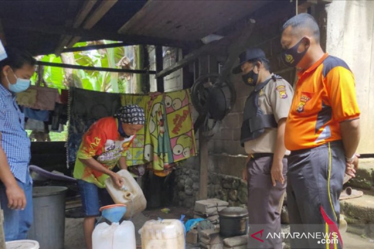 Polisi Mukomuko hentikan produksi tuak tanpa izin