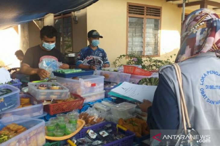 Loka POM-Dinkes Belitung lakukan uji sampel takjil buka puasa